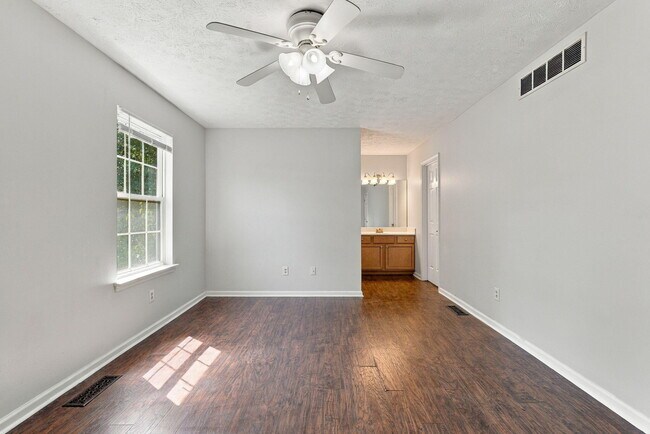 Building Photo - 125 Crosskey Rd