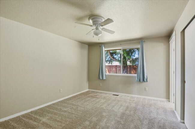 Building Photo - 3bd/2ba Granite Falls Home