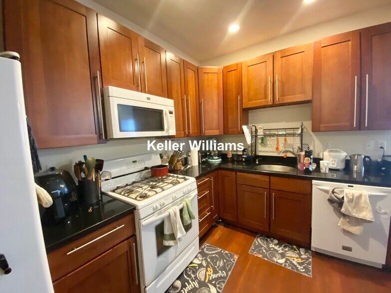 Building Photo - 6 Oswald St