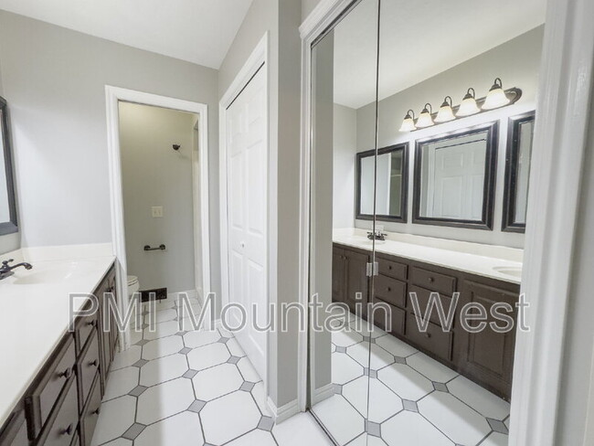 Building Photo - 1123 S 1500 E