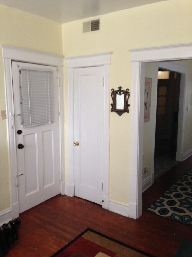 Building Photo - 3505 Magnolia Ave