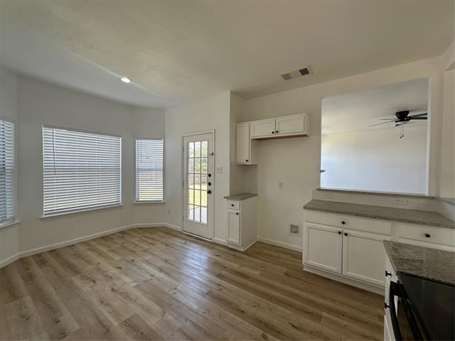 Building Photo - 6707 Stone Branch Dr