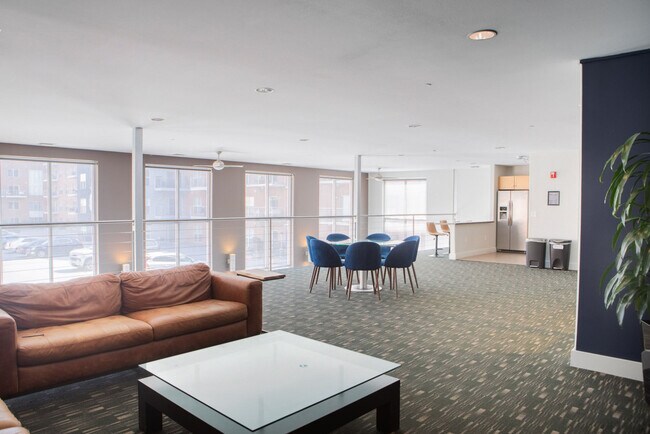 Building Photo - 132 N Jefferson St