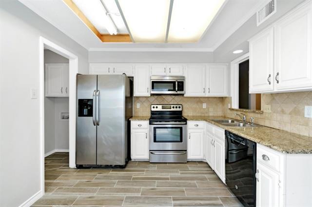 Building Photo - 17490 Meandering Way
