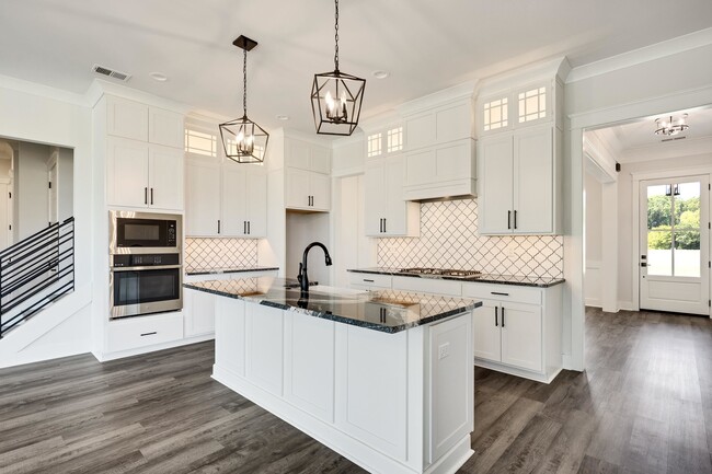 Building Photo - 5030 Jon Oak Dr