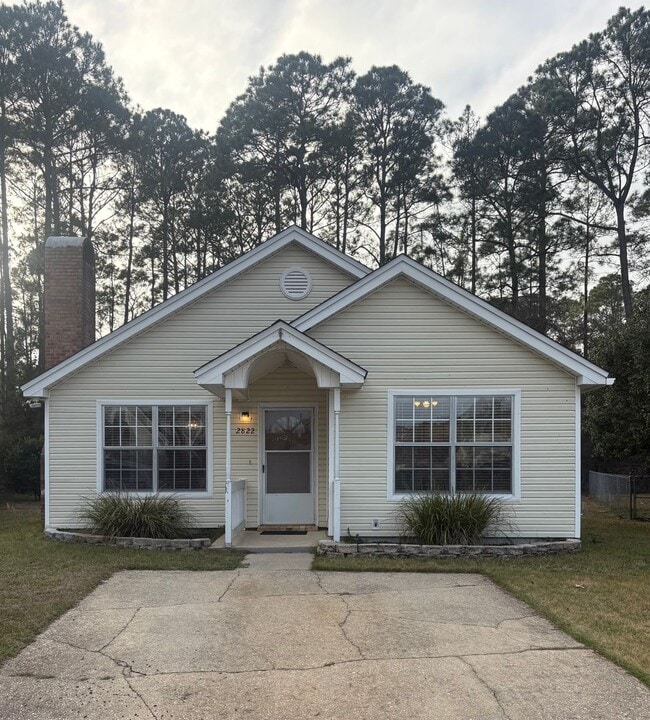Building Photo - Charming 2 Bedroom in Fort Walton Beach!