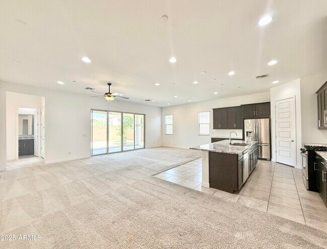 Building Photo - 12534 W Calle De Baca
