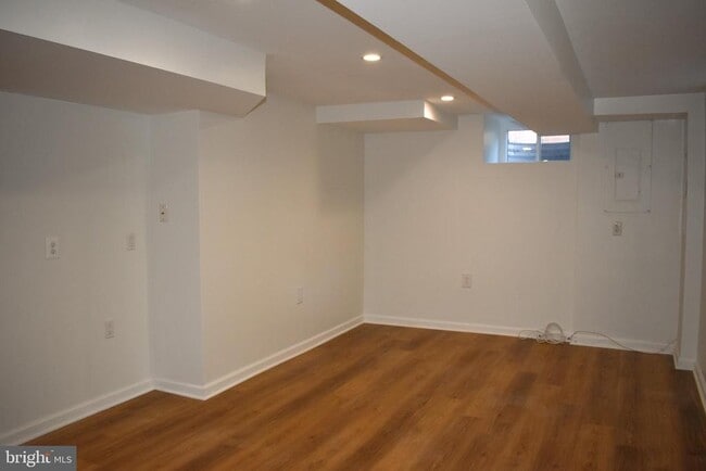 Building Photo - 304 Moncure Dr