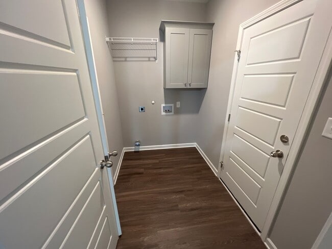 Building Photo - 4 bed, 2.5 bath house in Atoka built in 2022 now offering a move in gift card