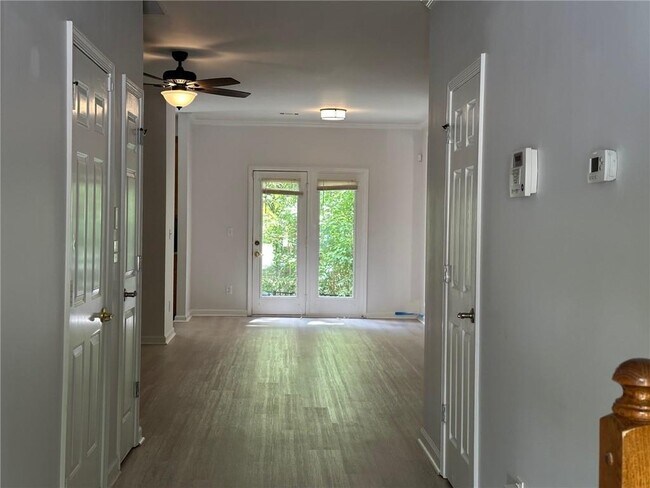 Building Photo - 1665 Southgate Mill Dr