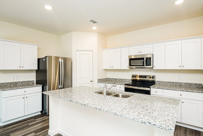 Building Photo - 15295 Abella Dr