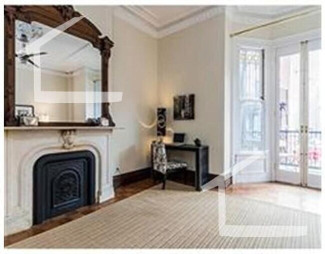 Building Photo - Exquisite one bedroom 1 bathroom in South ...