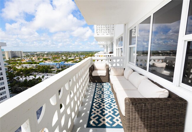 Building Photo - 4010 Galt Ocean Dr