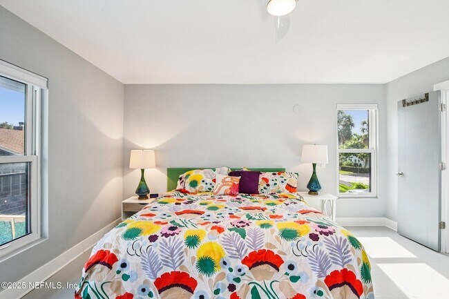 Building Photo - 248 11th St