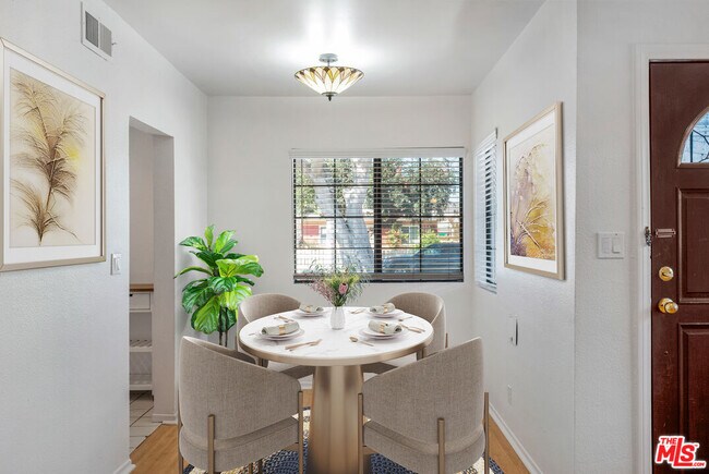 Building Photo - 11882 Ramona Ave