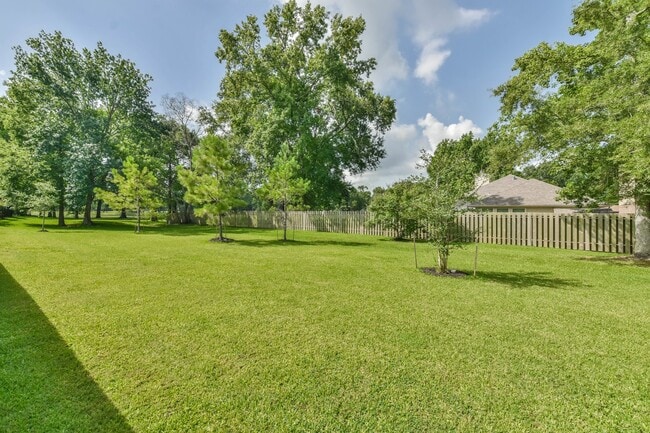 Building Photo - 16131 Beachside Pl