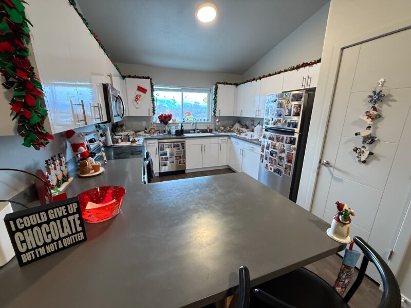 Building Photo - 67 W 600 S