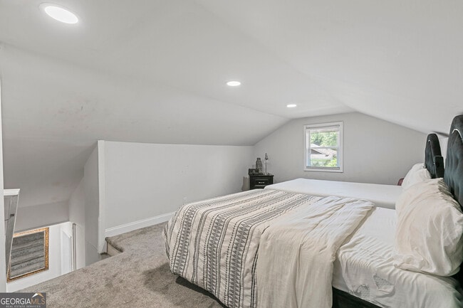 Building Photo - 1472 North Avenue NW