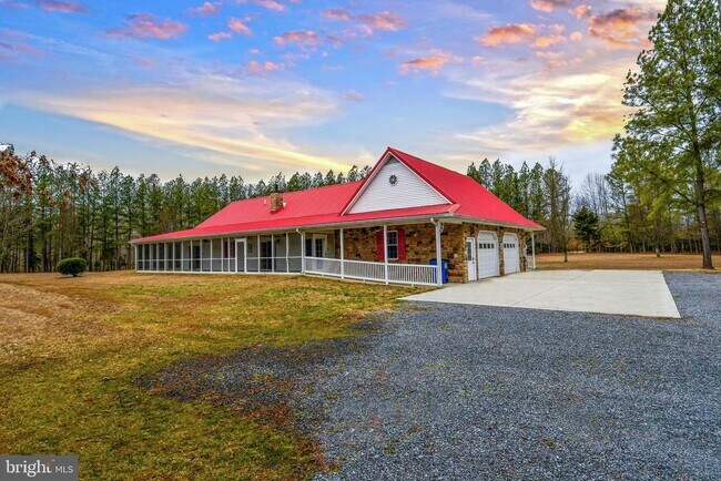 Building Photo - 10049 Meleen Dr