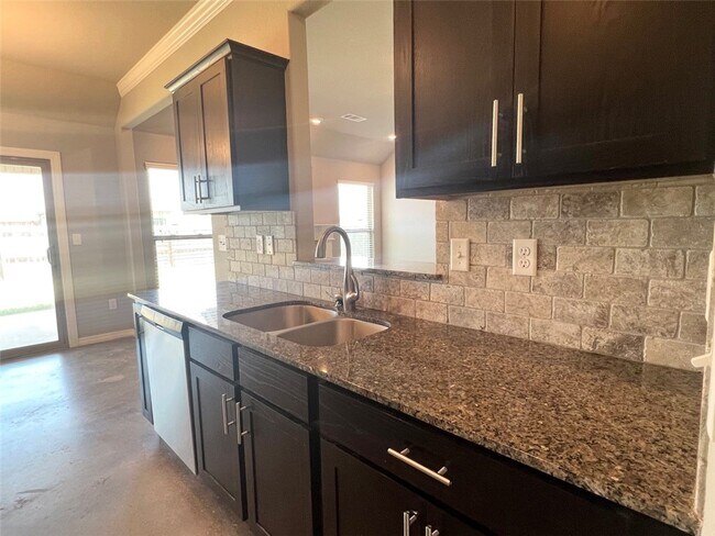 Building Photo - 211 Genoa Way