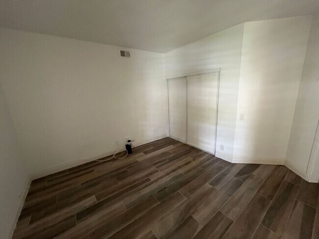 Building Photo - Long Term - 3 Bed 2 Bath in Desert Falls!