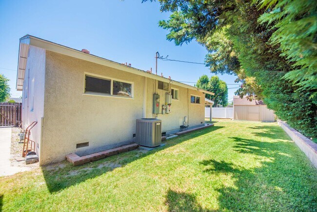 Building Photo - Beautiful 4 Bedroom Home in Garden Grove
