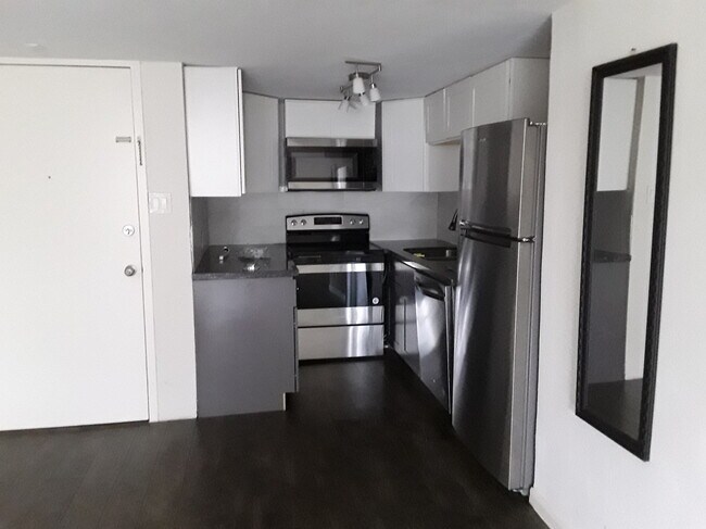 Primary Photo - 7520 Hornwood Dr