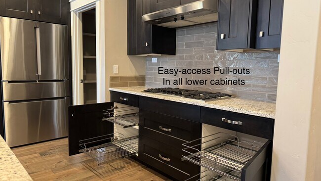 Building Photo - 6253 N Winward Ln