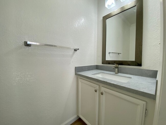 Building Photo - Newly Renovated Condo with NEW KITCHEN! - ...