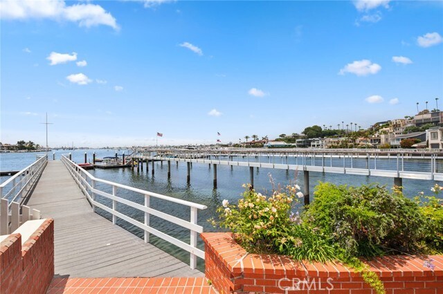 Building Photo - 107 Bayside Pl