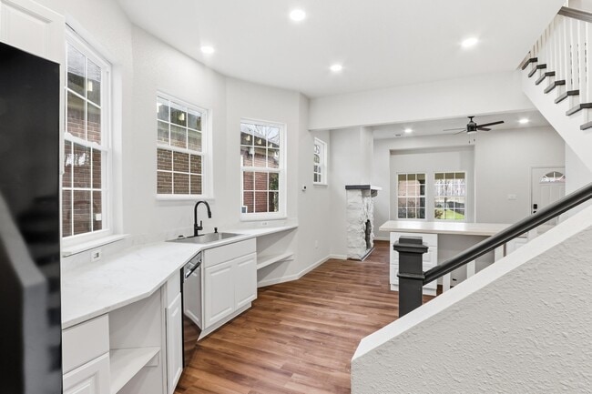 Building Photo - 69 N Tucker St