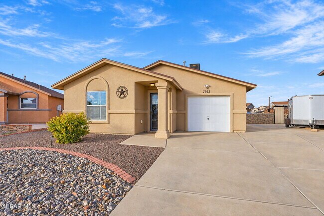 Building Photo - 7362 Mesquite Sun Ln