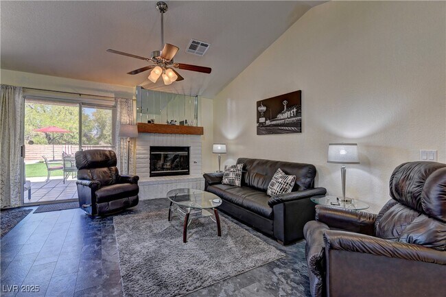 Building Photo - 8912 Signal Terrace Dr