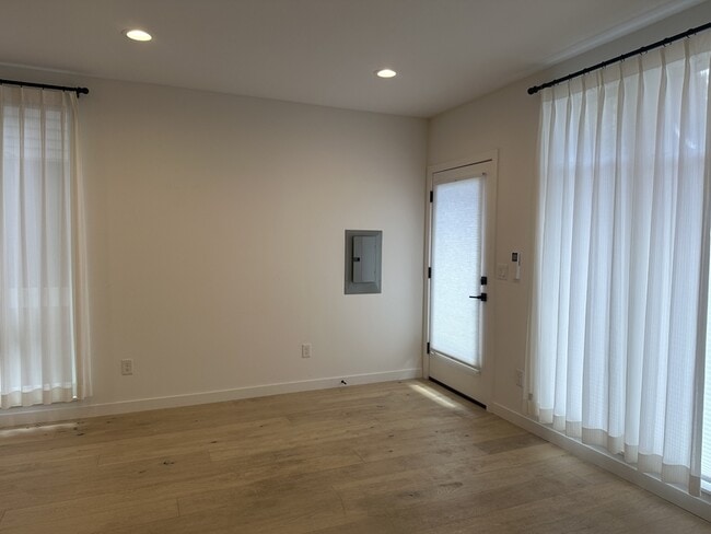 Building Photo - 1550 NW 64th St