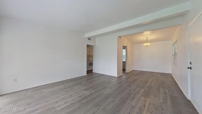 Building Photo - 2612 Ector Rd N