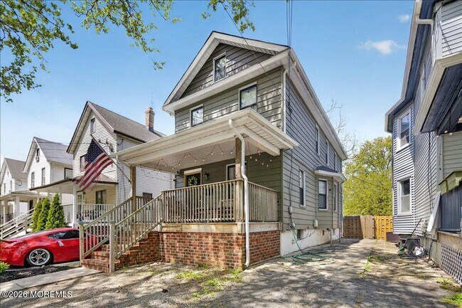 Building Photo - 1135 Asbury Ave