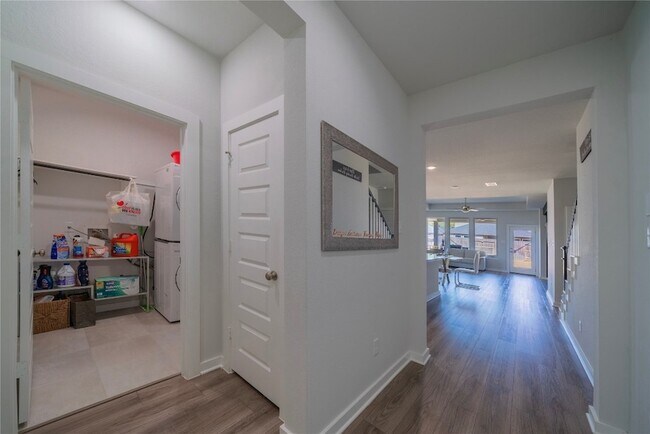 Building Photo - 21802 Blue Daisy Ct