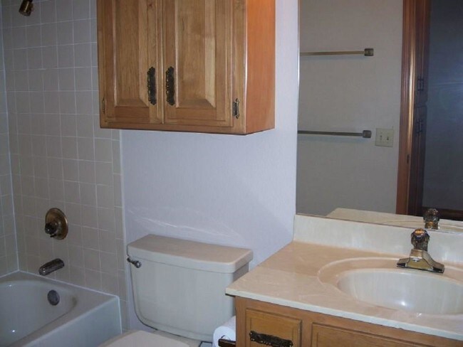 Building Photo - 3417 N Sandpiper Dr