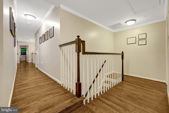 Building Photo - 7845 Old Dominion Dr