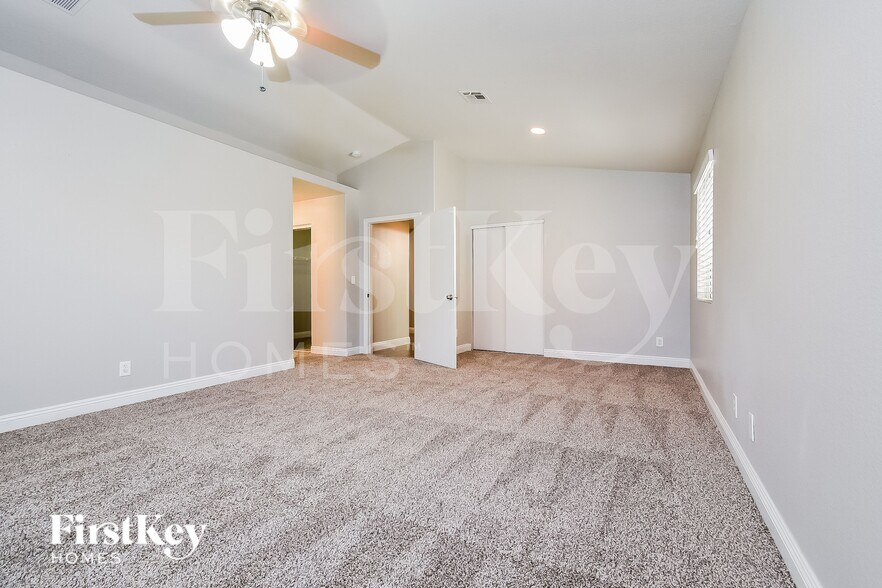 Building Photo - 3910 Scotsman Way