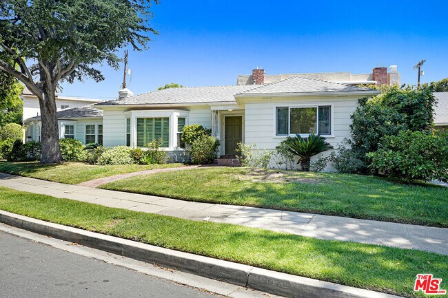 Building Photo - 1216 Peck Dr