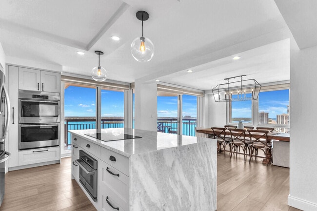 Building Photo - 5380 N Ocean Dr