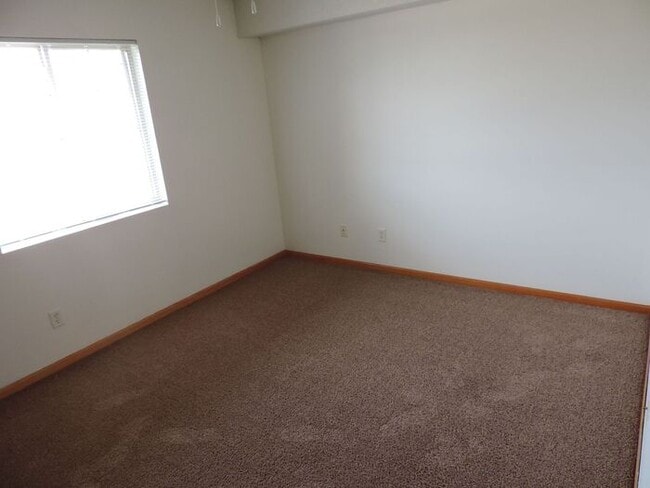 Building Photo - $1250 | 2 Bedroom, 1 Bathroom Condo | No Pets | Available for August 1st, 2026 Move In!