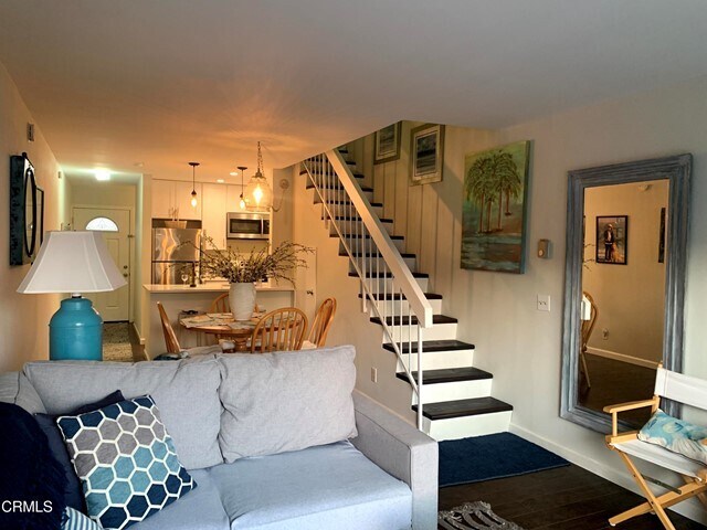 Building Photo - 333 E Surfside Dr