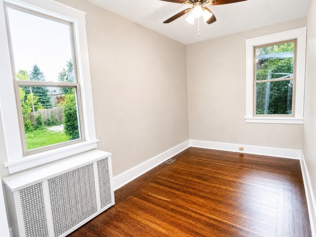 Building Photo - 6608 Dalzell Pl