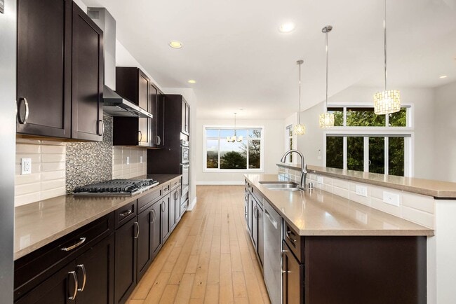 Building Photo - 7704 151st Ave NE