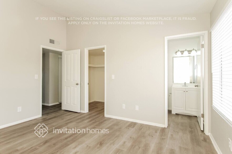 Building Photo - 6632 W Desert Cove Ave