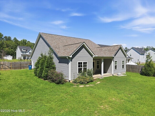 Building Photo - 233 Forester Dr