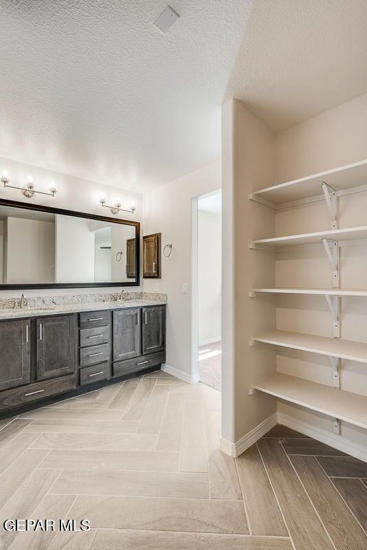 Building Photo - 14604 Pebble Hills Blvd