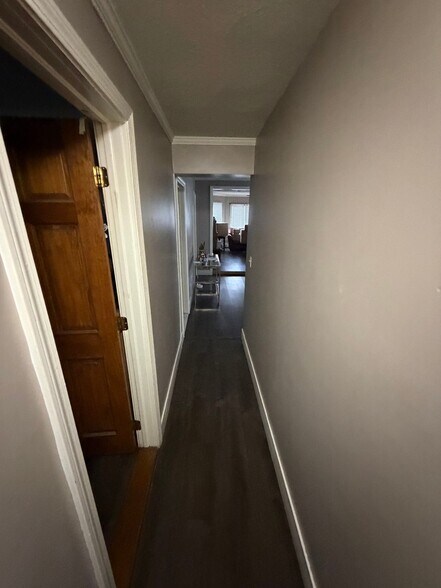 Building Photo - 56 Greene St